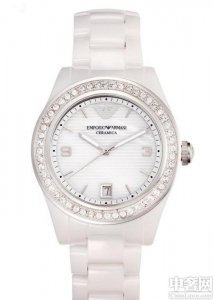 ​阿玛尼手表一般多少钱 盘点阿玛尼新款手表