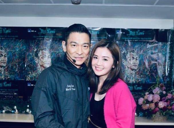 阿Sa追星成功!蔡卓妍晒与四大天王合照,感慨终于集齐