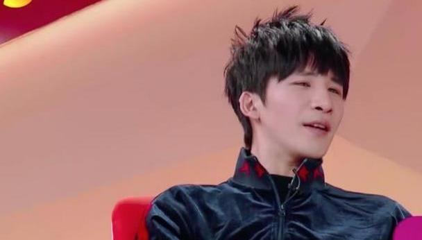 何雯娜与男模互动好甜蜜？只有大张伟说实话，网友：运动员好单纯