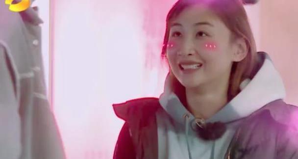 何雯娜与男模互动好甜蜜？只有大张伟说实话，网友：运动员好单纯