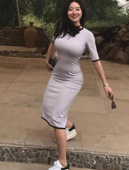 海外生活的蒋聘婷,31岁美的不可方物!