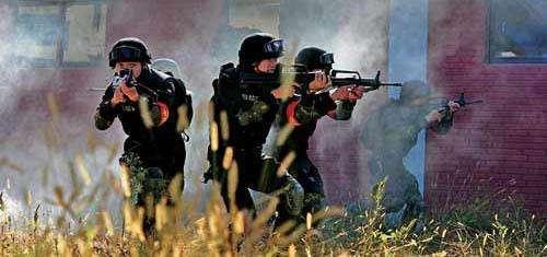 “武警特警”和“陆军特种兵” 究竟谁更厉害?退伍老兵这么说!