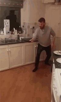 笑死人不偿命的gif动态图片精彩搞笑动图