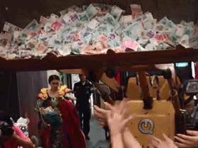 笑死人不偿命的gif动态图片精彩搞笑动图