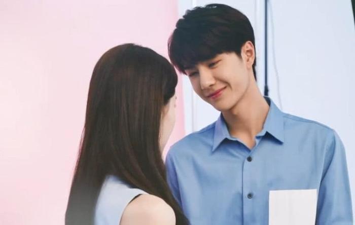 陪你到世界之巅官宣，王一博王子旋宣传海报太甜，碰鼻尖的温柔！