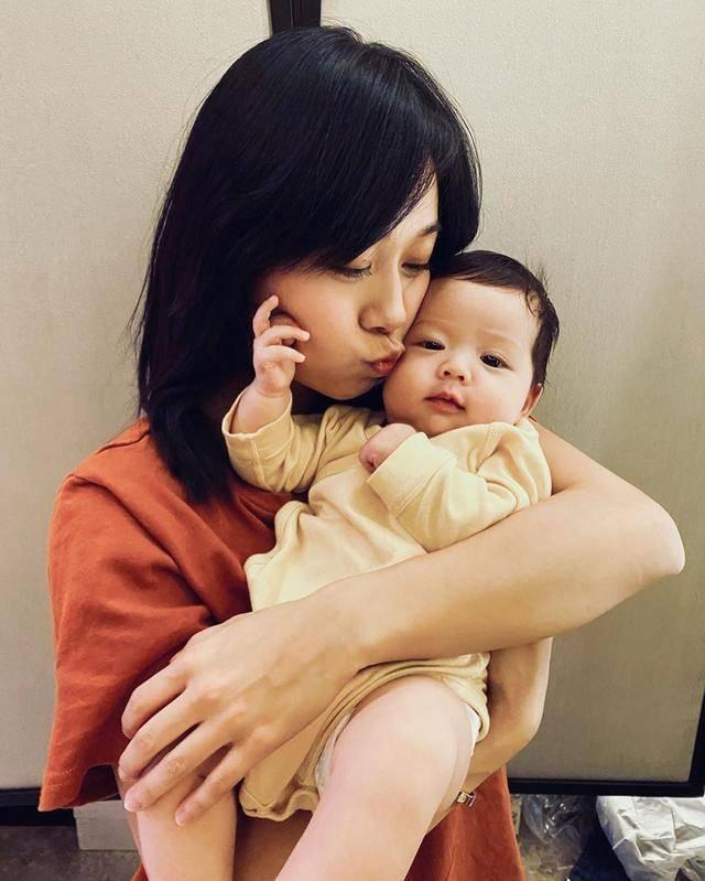 续【安心事件】以后凭空消失的黄心颖如今逐渐亮相IG晒BB照