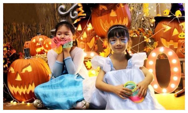 幼儿园万圣节“妆容”大比拼 妈妈们都这么拼了吗？