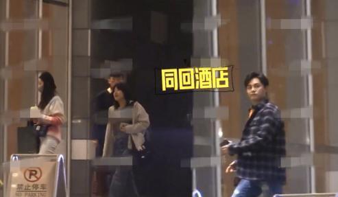 尹正蒋梦婕恋情曝光，女方曾为蒋劲夫发声，称一个巴掌拍不响