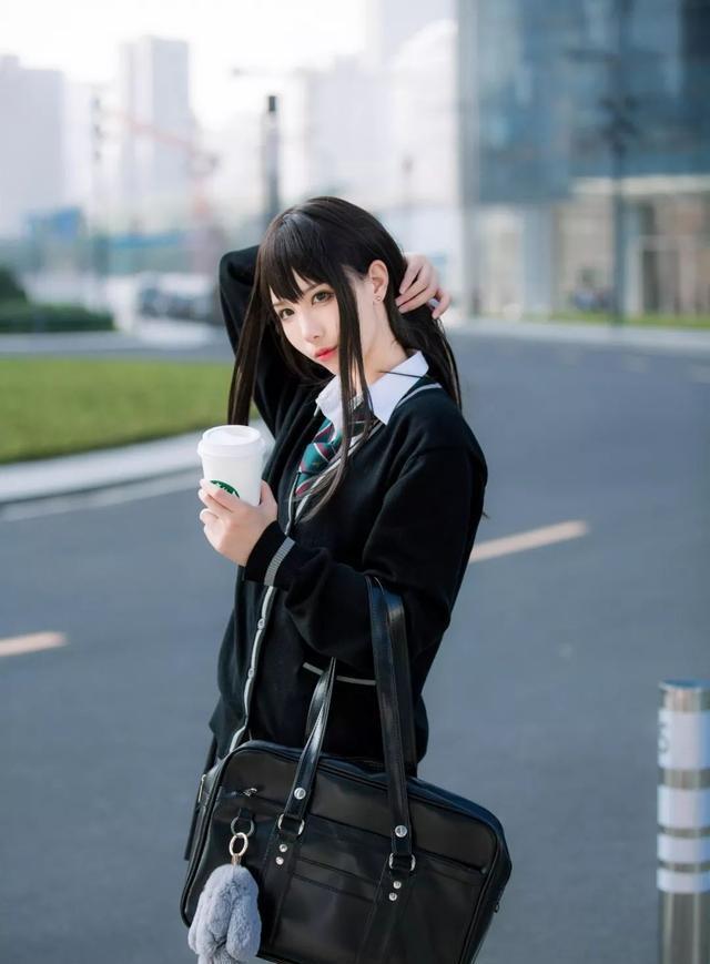 越看越美哦，偶像大师灰姑娘——涉谷凛cos