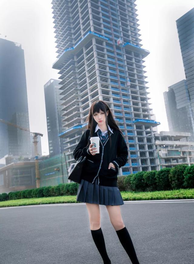 越看越美哦，偶像大师灰姑娘——涉谷凛cos