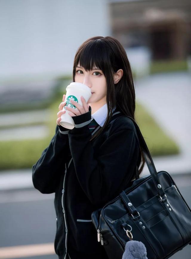 越看越美哦，偶像大师灰姑娘——涉谷凛cos