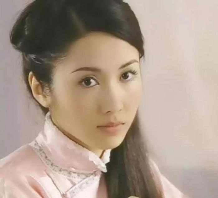 黎姿的珍贵照片，那时没有美颜，你连一半都没见过