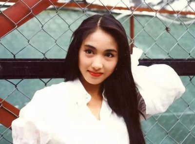 ​黎姿的珍贵照片，那时没有美颜，你连一半都没见过