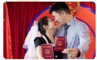 ​戴俊杰先生与冯佳怡女士