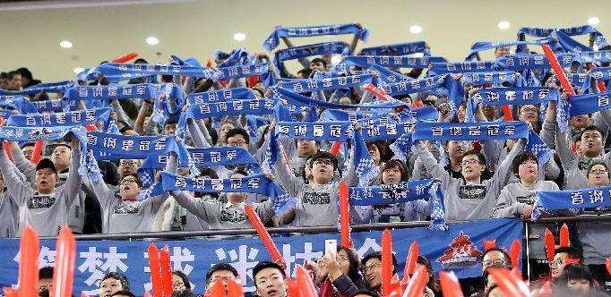 北京球迷素质低？首钢外援莫里斯在北京遭球迷侮辱追打