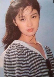 ​拒绝美国好莱坞，和张国立合作开上跑车，62岁去世佳片永存！