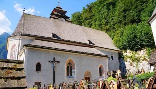 奥地利古老小镇，阿尔卑斯山脉间的一片净土