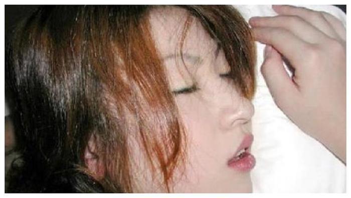 如果脸上有这4个特征,那就是大众脸,自认好看却长的很普通