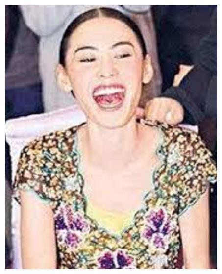 如果脸上有这4个特征,那就是大众脸,自认好看却长的很普通