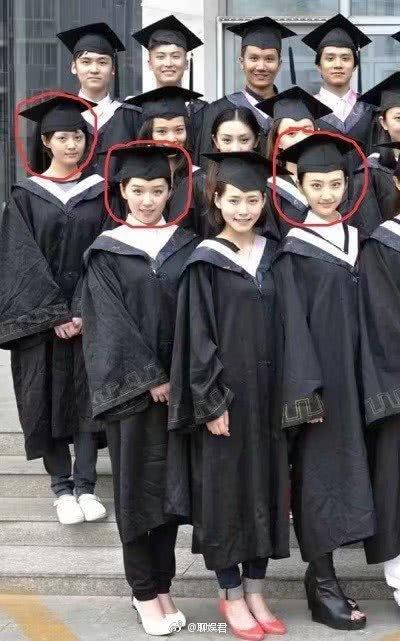 阙清子与郑爽是好闺蜜，大学室友，不因人气、地位变化淡化闺蜜情