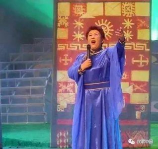 ​神马？！《草原夜色美》的首唱不是德德玛，而是她……