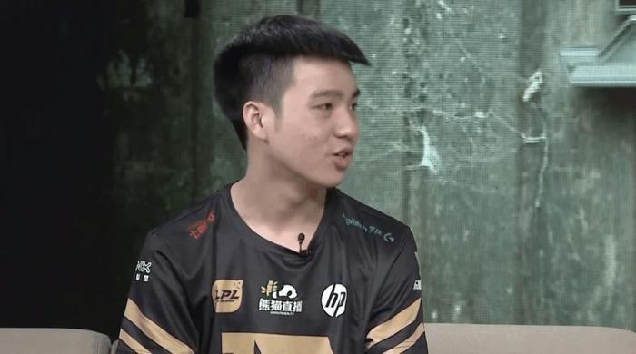 RNG再引二队一位成员，与Letme形成互补！放弃四保一了？