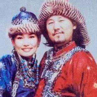 称为小斯琴高娃，嫁给腾格尔息影7年后离婚，如今57岁仍单身