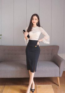 ​柔美娇俏的紧身包臀裙美女，气质甜美诱人，图5令人印象深刻！