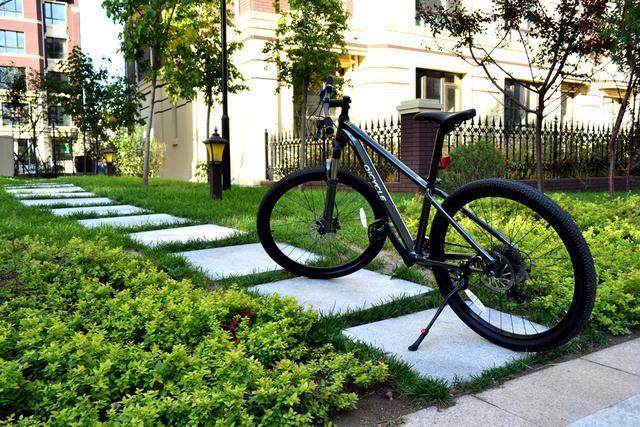 小米首款智能山地车售价2199元,性价比如何?