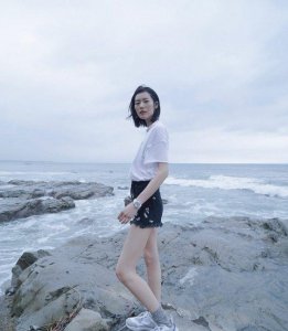 ​品品“大表姐”刘雯的腿，真的是传说中的两米长惊天大长腿！