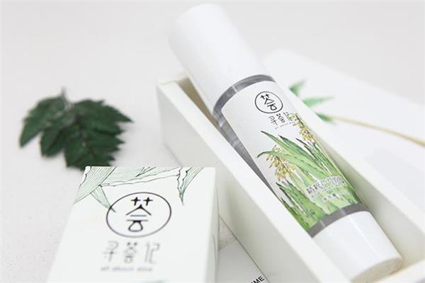 寻荟记芦荟胶和完美哪个好 寻荟记芦荟胶可以天天用吗 寻荟记芦荟胶和完美哪个好 寻荟记芦荟胶可以天天用吗