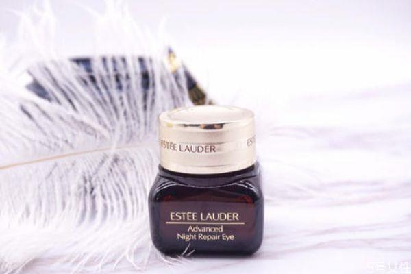 薇姿眼霜和雅诗兰黛眼霜哪个好 薇姿好用还是雅诗兰黛 薇姿眼霜和雅诗兰黛眼霜哪个好 薇姿好用还是雅诗兰黛