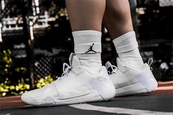 jordan zero gravity实战测评 aj全新实战球鞋