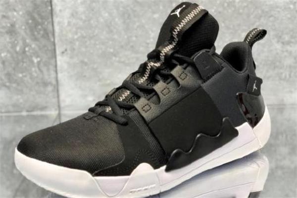 jordan zero gravity实战测评 aj全新实战球鞋