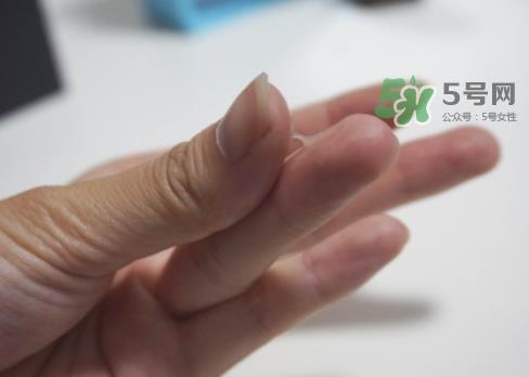 小棕瓶和百优眼霜哪个好？小棕瓶眼霜和百优眼霜对比