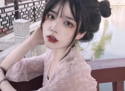 ​暗恋你的女人会和你聊天(暗恋你的女人才会如此对你)