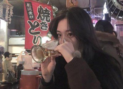 ​女生喜欢一个人的心理，会有这些迷惑行为