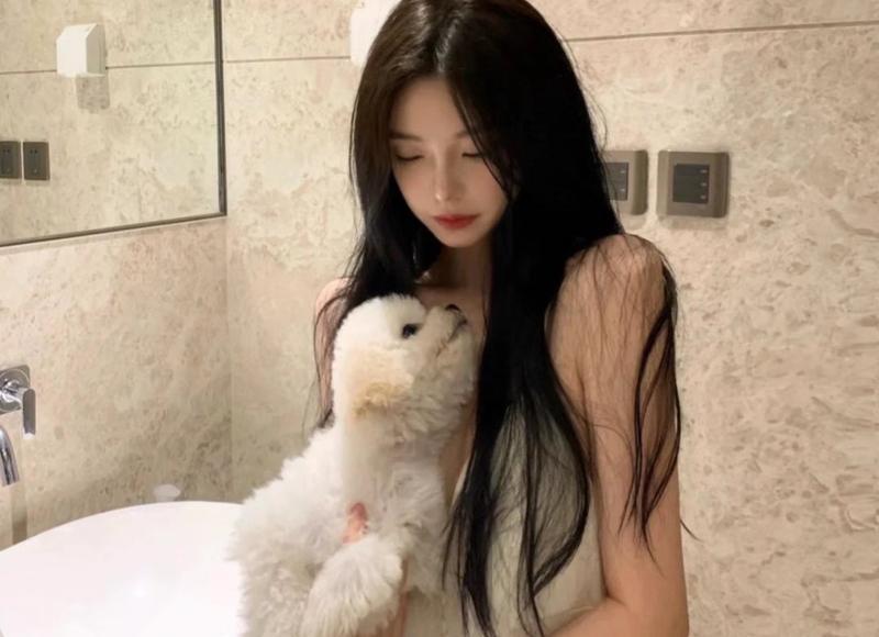  刚交往一个多月的女友意外怀孕了