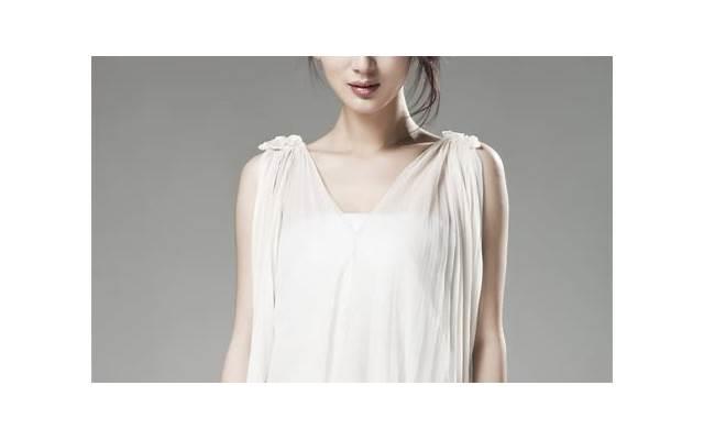 哄女生开心的话幽默点的，逗得女生哈哈大笑