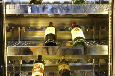 ​干白葡萄酒可以放冰箱吗多久(干白葡萄酒可以冷藏吗)