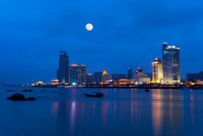 ​山东有哪些海边好玩的地方 好玩的地方吗？山东哪个海边最好玩的地方