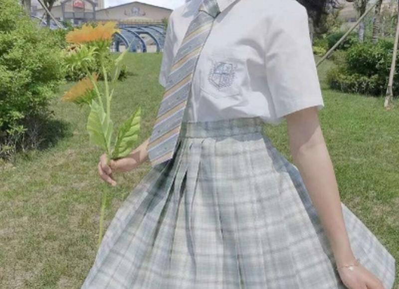 跟女人闹翻了怎么挽回，女友生气了，如何挽回她的心？