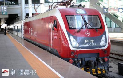 ​乌鲁木齐至伊宁首趟直达特快列车开行 伊宁进入首府5小时交通圈