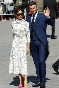 ​贝克汉姆夫妇庆祝结婚23周年！贝嫂发文深情又风趣，真是一个妙人