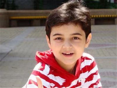 ​童星阿尔法晒近照，帅气逼人形象大变，曾因秃头被嘲油腻长残