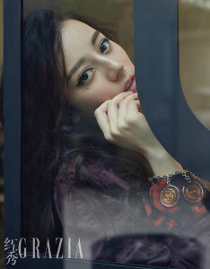 ​迪丽热巴生日快乐