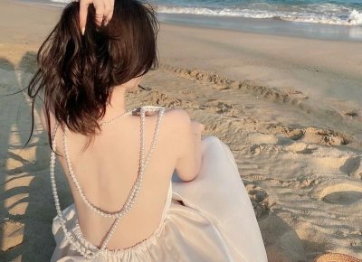 ​老婆出轨让第三者赔偿违法吗?，老婆出轨，可要求第三者赔偿吗？