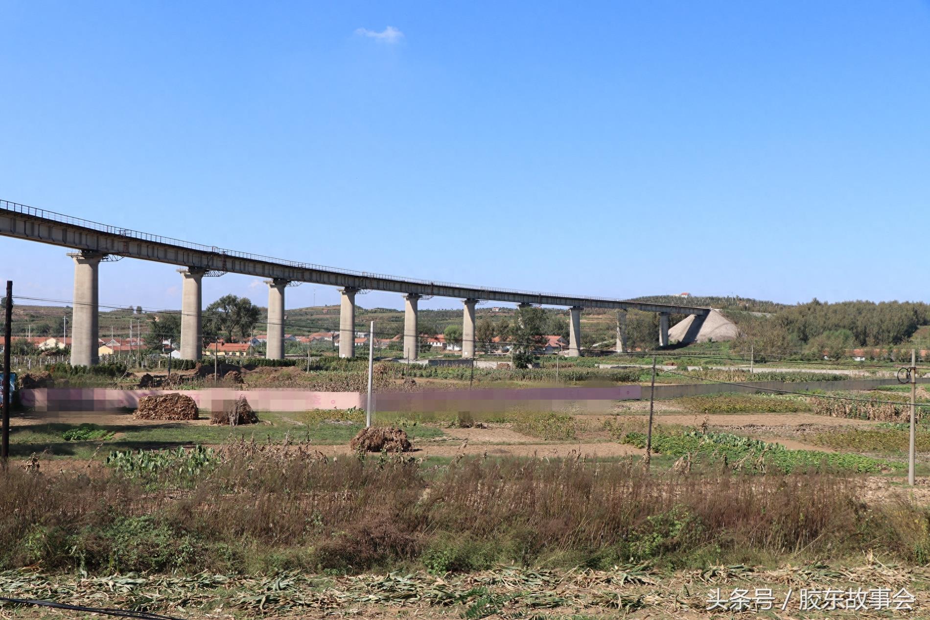 组图:威海乳山火车站的实景,位于桃威铁路上