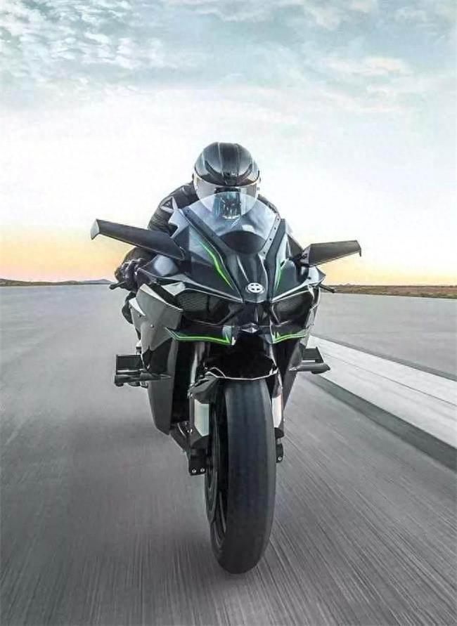 高清壁纸：川崎H2R和川崎H2，暴力美学！