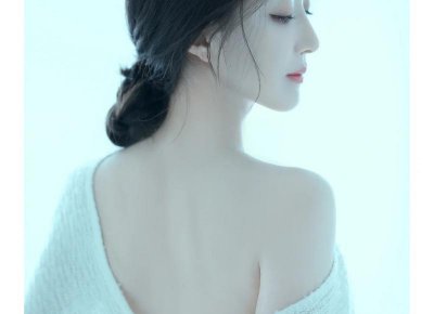 ​发现我老婆和一男的短信很暧昧，还天天打电话